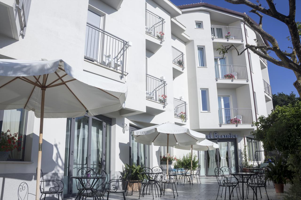 Hotel Beatrice Sirolo Luaran gambar